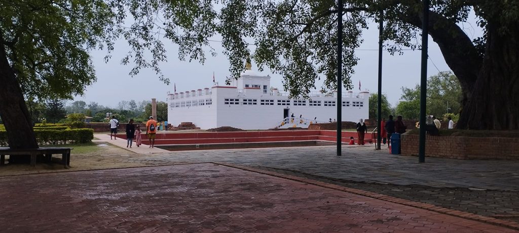 बुद्ध जन्मस्थल लुम्बिनीस्थित मायादेवी मन्दिरको प्रवेश शुल्क बढ्याे